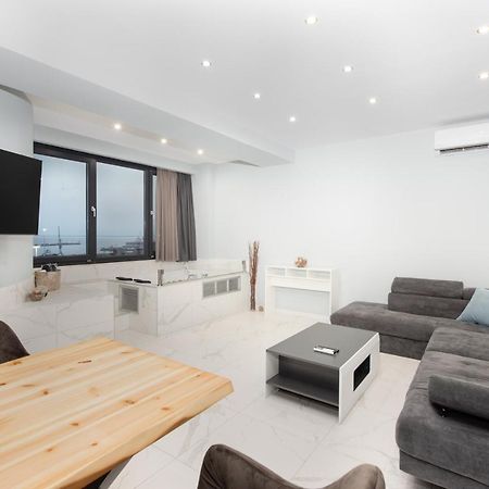 Sea & City Luxury Suite 塞萨洛尼基 外观 照片