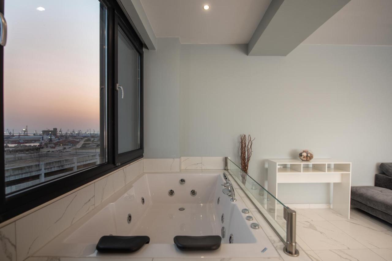 Sea & City Luxury Suite 塞萨洛尼基 外观 照片