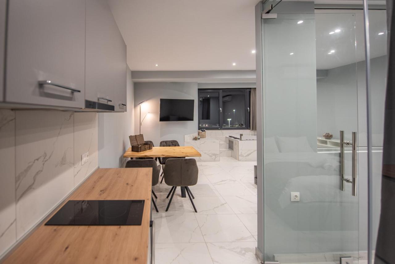 Sea & City Luxury Suite 塞萨洛尼基 外观 照片